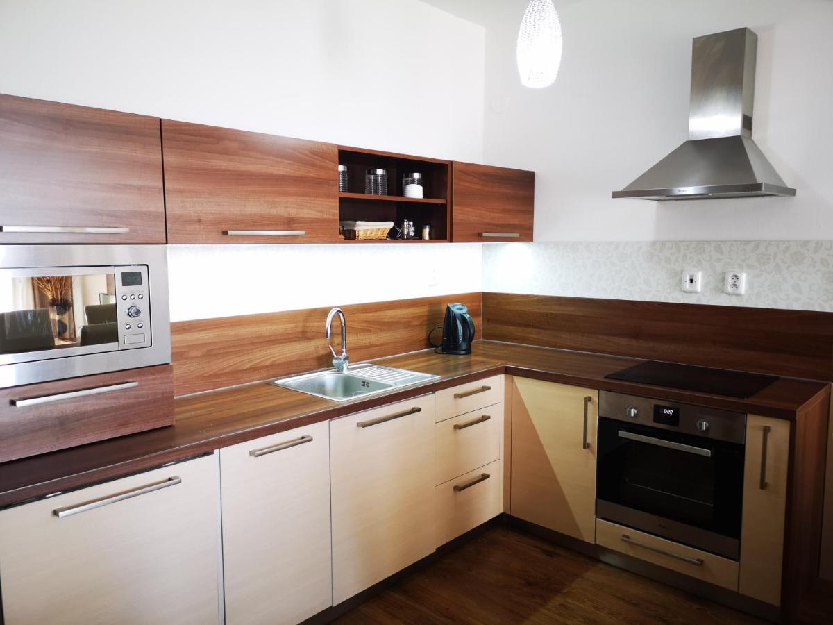 Apartman Laria Vel'ka Lomnica Eksteriør bilde