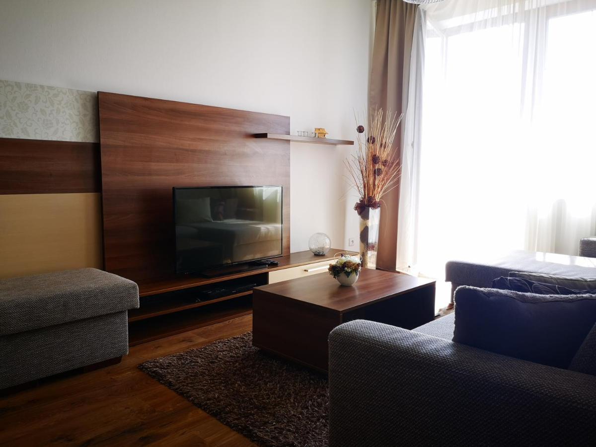 Apartman Laria Vel'ka Lomnica Eksteriør bilde